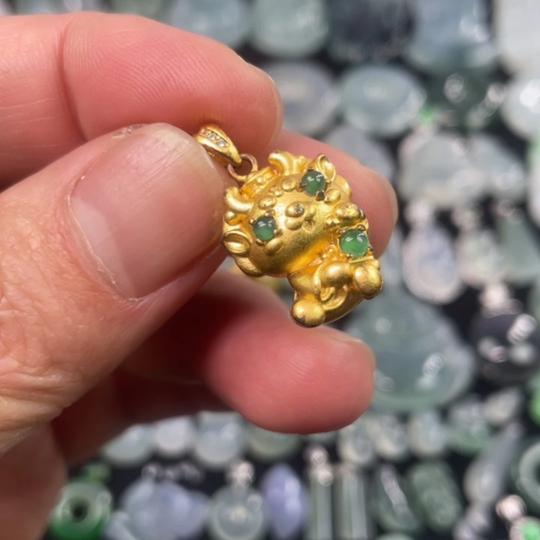 【闪购商品】翡翠颈饰银S925镶嵌翡翠