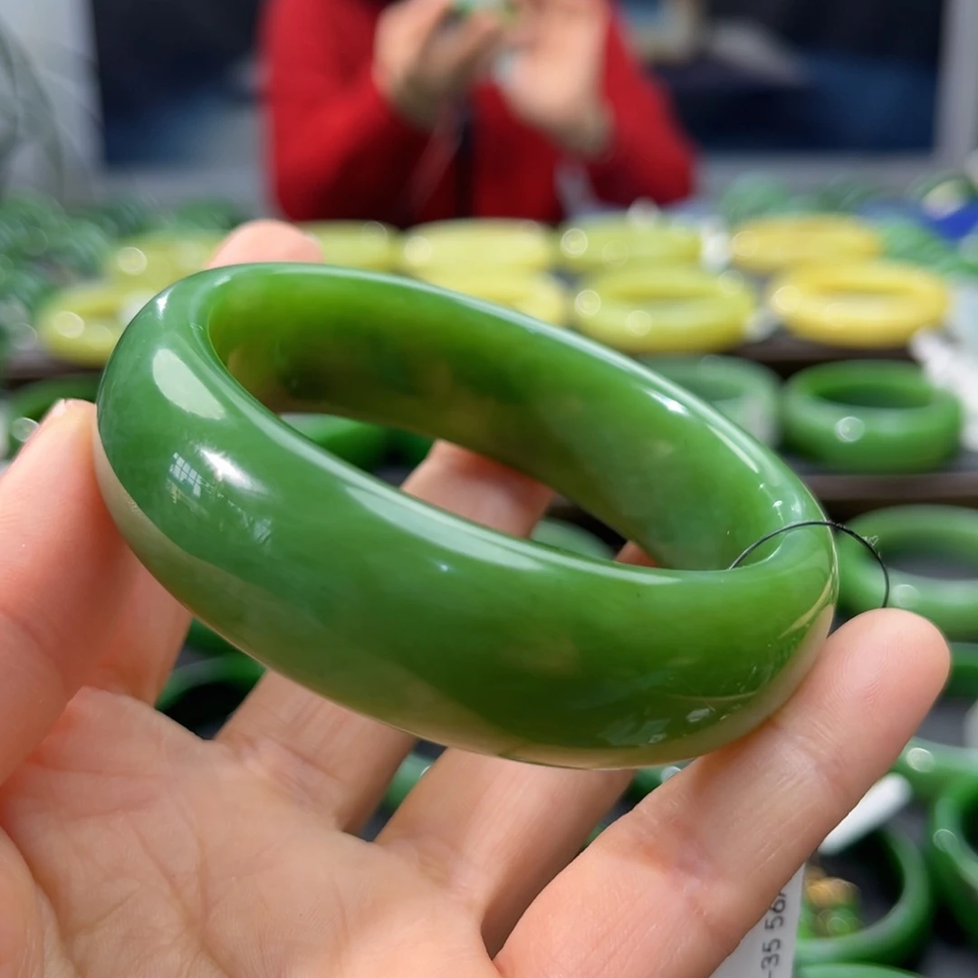 和田玉（碧玉）手镯未镶嵌