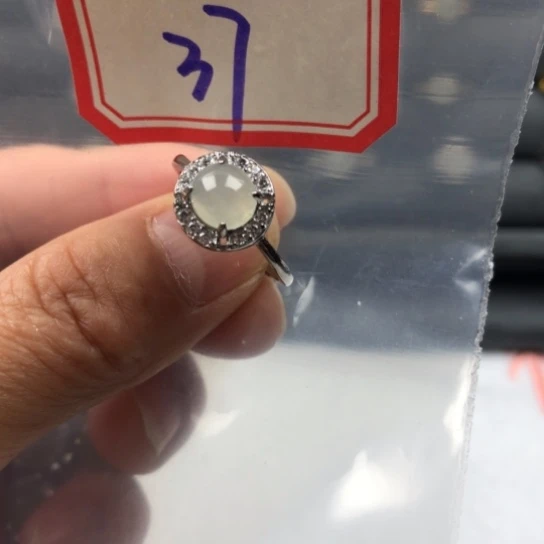 翡翠未镶嵌戒指缅甸