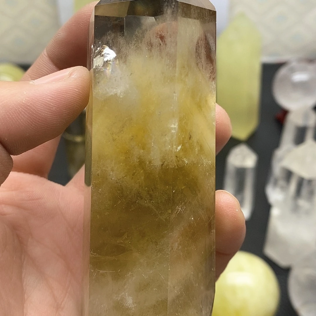 水晶31未镶嵌a****?水晶石