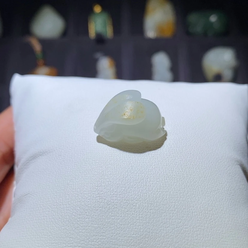 【闪购商品】吊坠(不含链)未镶嵌和田玉