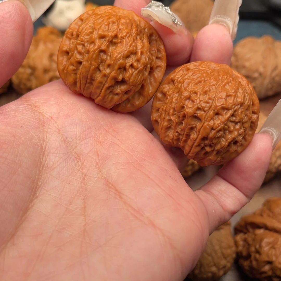 文玩核桃把件平谷同树血麒麟34.5