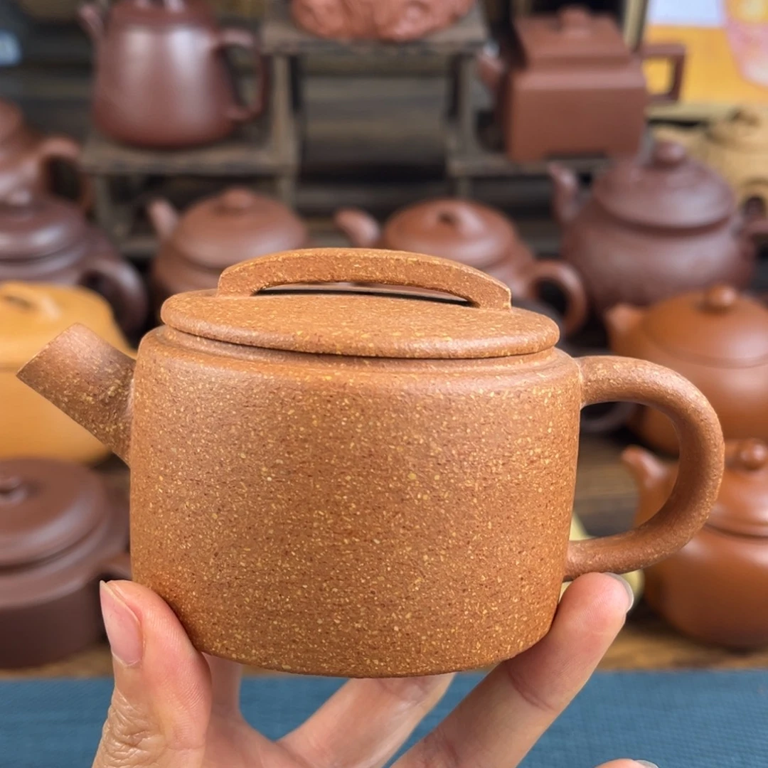 紫砂茶壶手工制作工艺精湛
