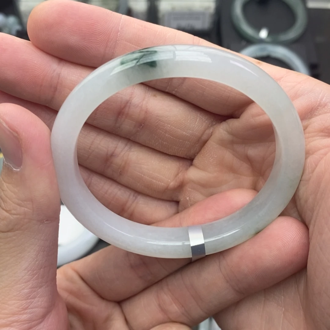 【闪购商品】未镶嵌手镯翡翠正圈54可戴