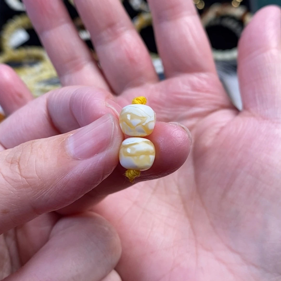 裸石蜜蜡未镶嵌瓷白妖花老型对珠8.7