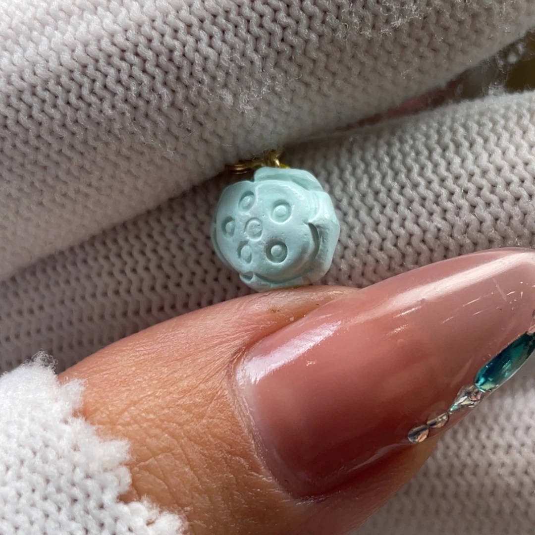 绿松石未镶嵌挂件