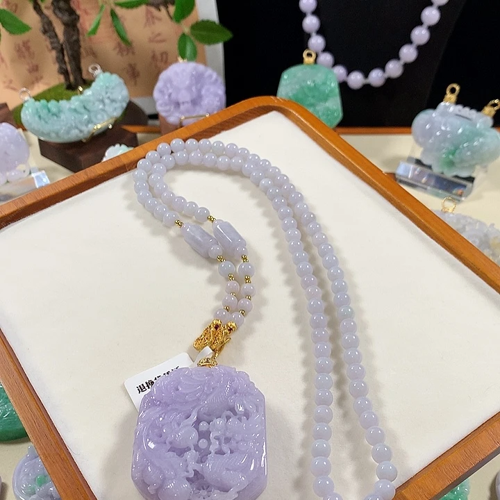 翡翠未镶嵌颈饰翡翠吊坠