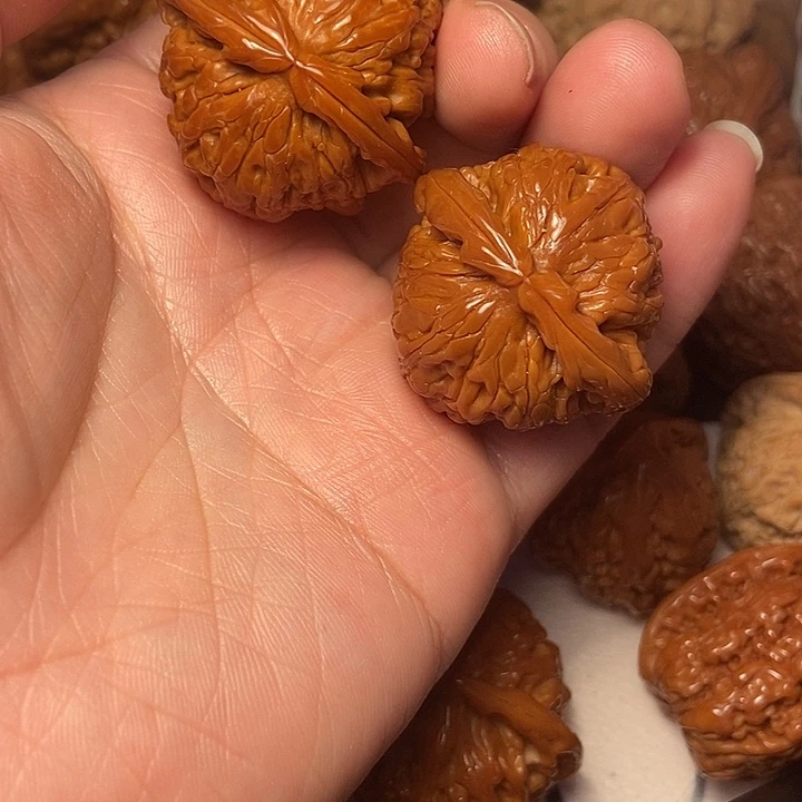 文玩核桃把件白36