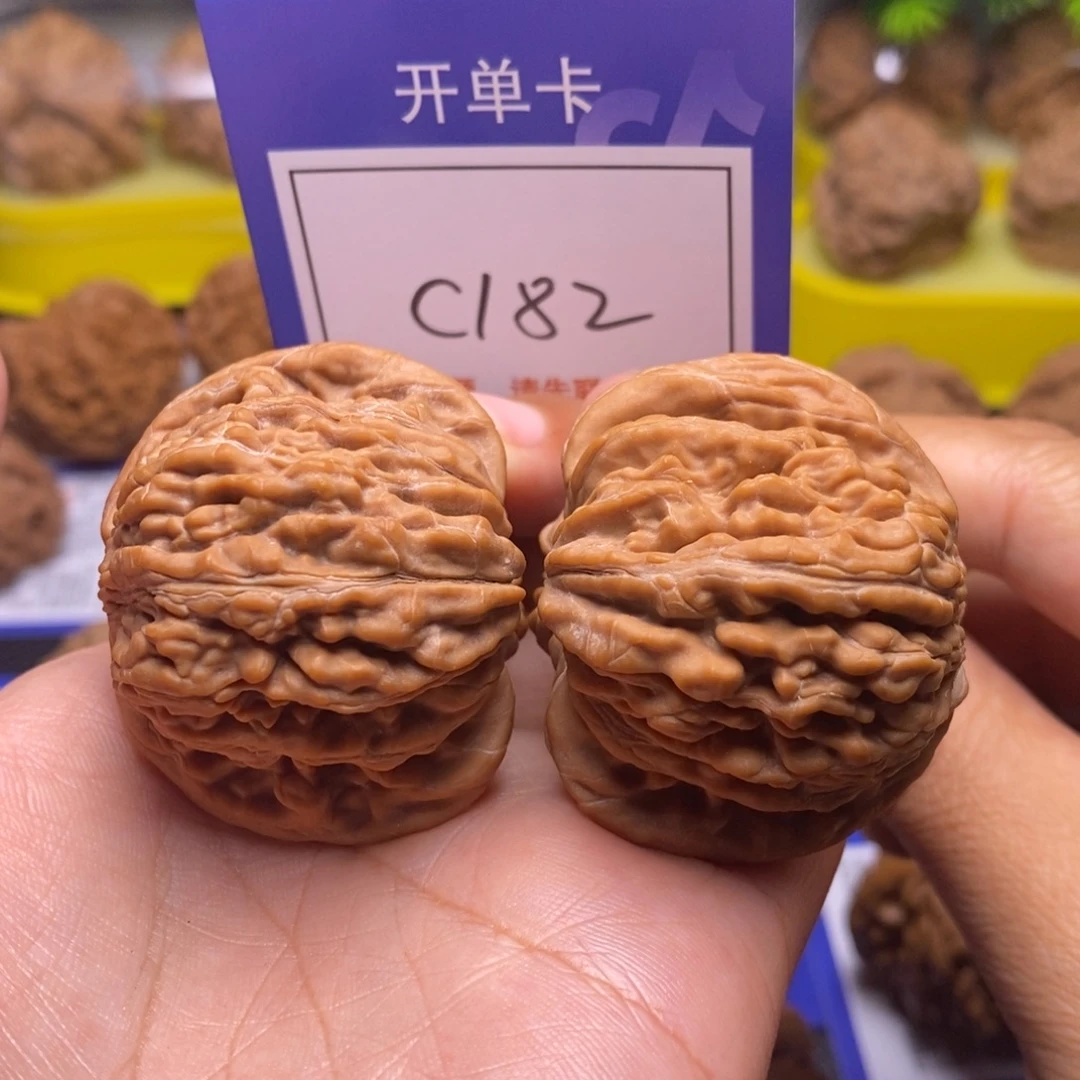 你***胸把件桃核43全品四座楼c182