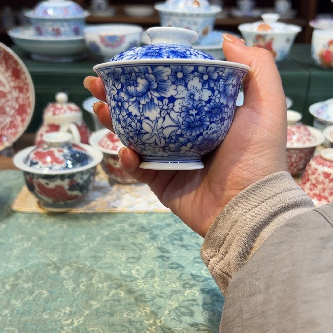 杯雪山青花万花盖碗