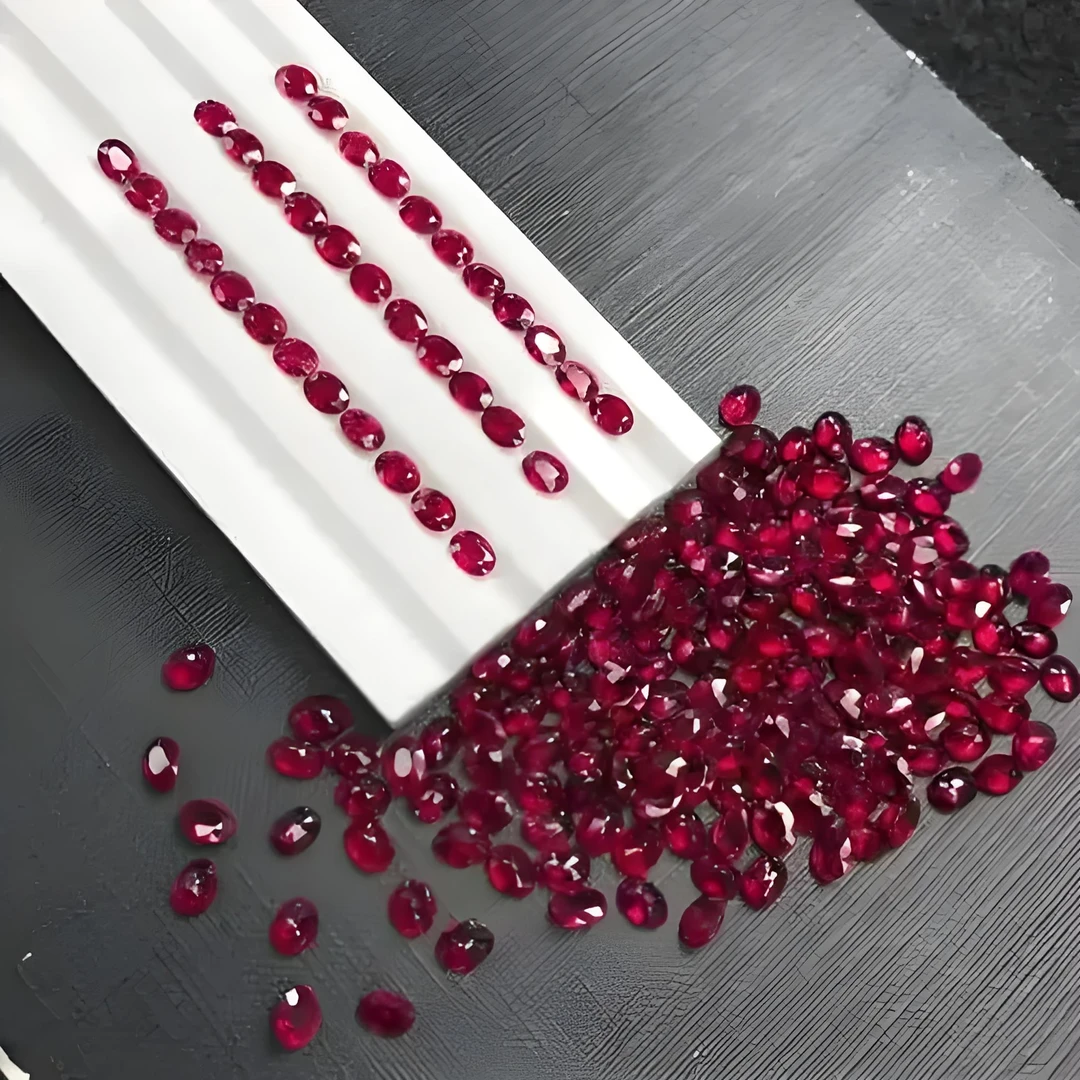 【成品红宝】抹谷现场开裸石原矿（成品50分红宝）多样性发货