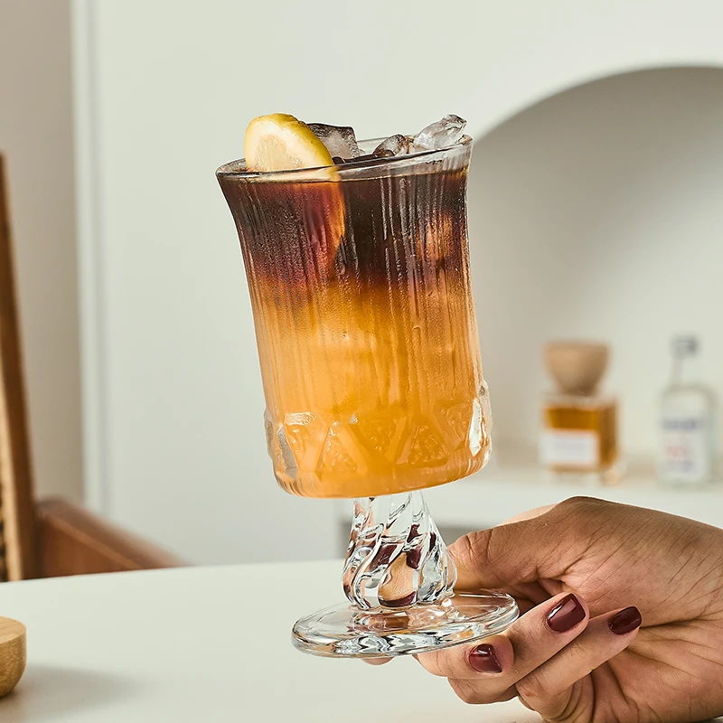 ins咖啡杯网红2025新款饮料杯复古高脚杯果汁杯高颜值玻璃喝水杯