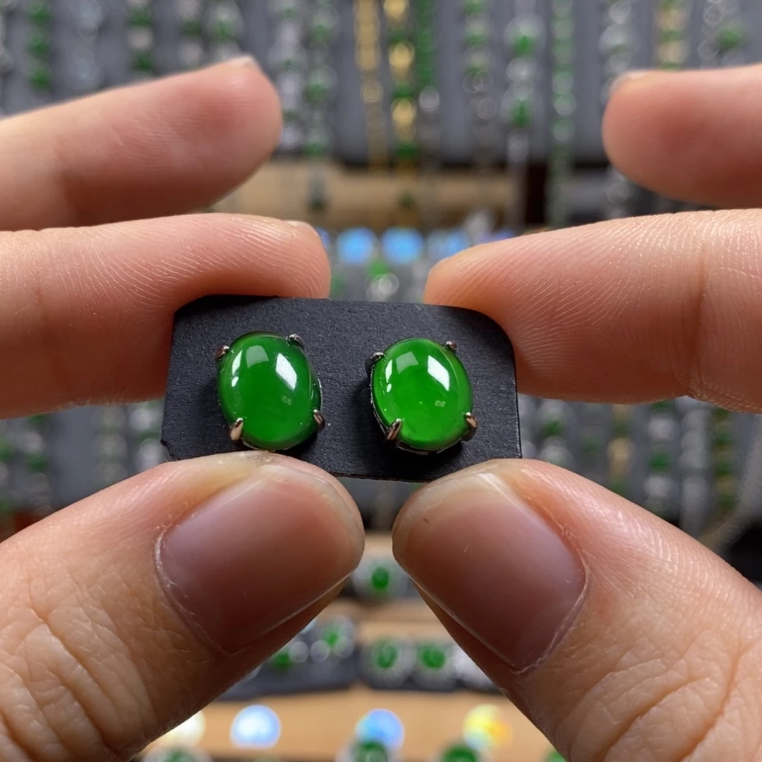 颈饰银S925镶嵌翡翠28号10mm