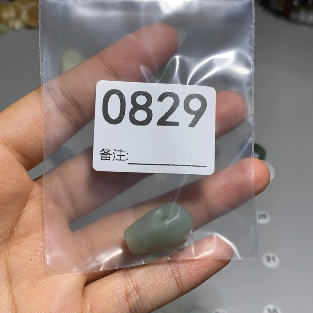 颈饰未镶嵌透闪石质玉A*y