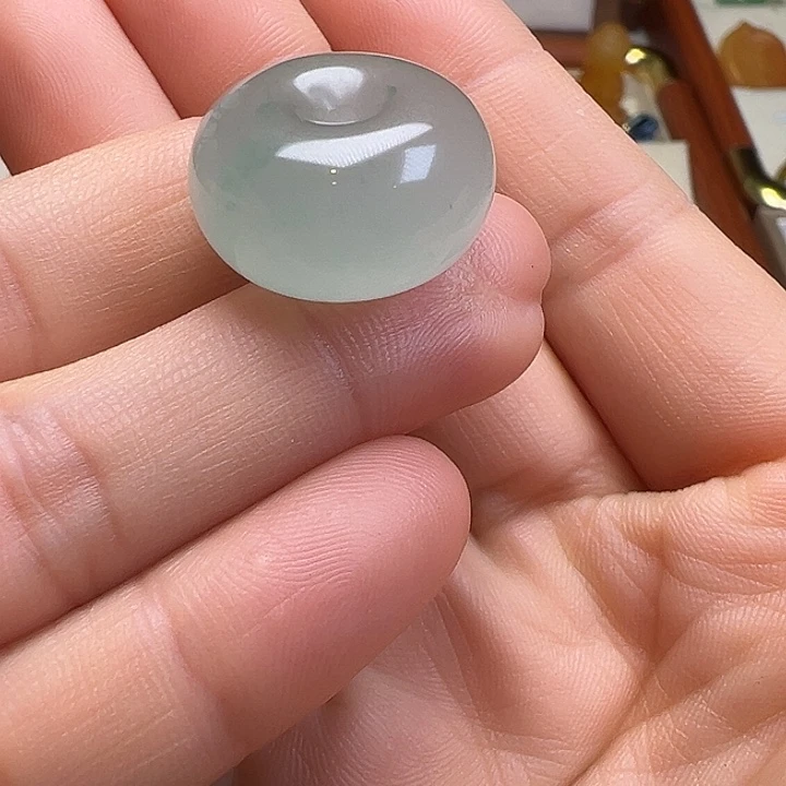 石英质玉未镶嵌颈饰