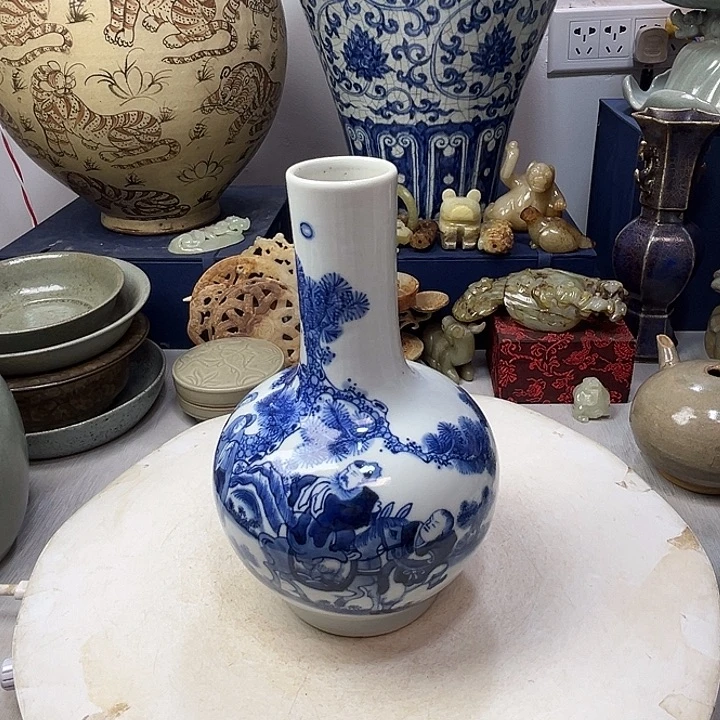 摆件青花胆瓶器型完整1