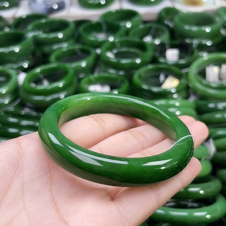 未镶嵌手镯和田玉（碧玉）