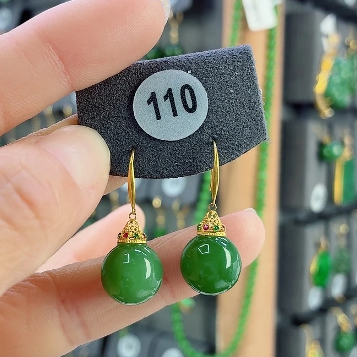 和田玉18K金镶嵌耳饰