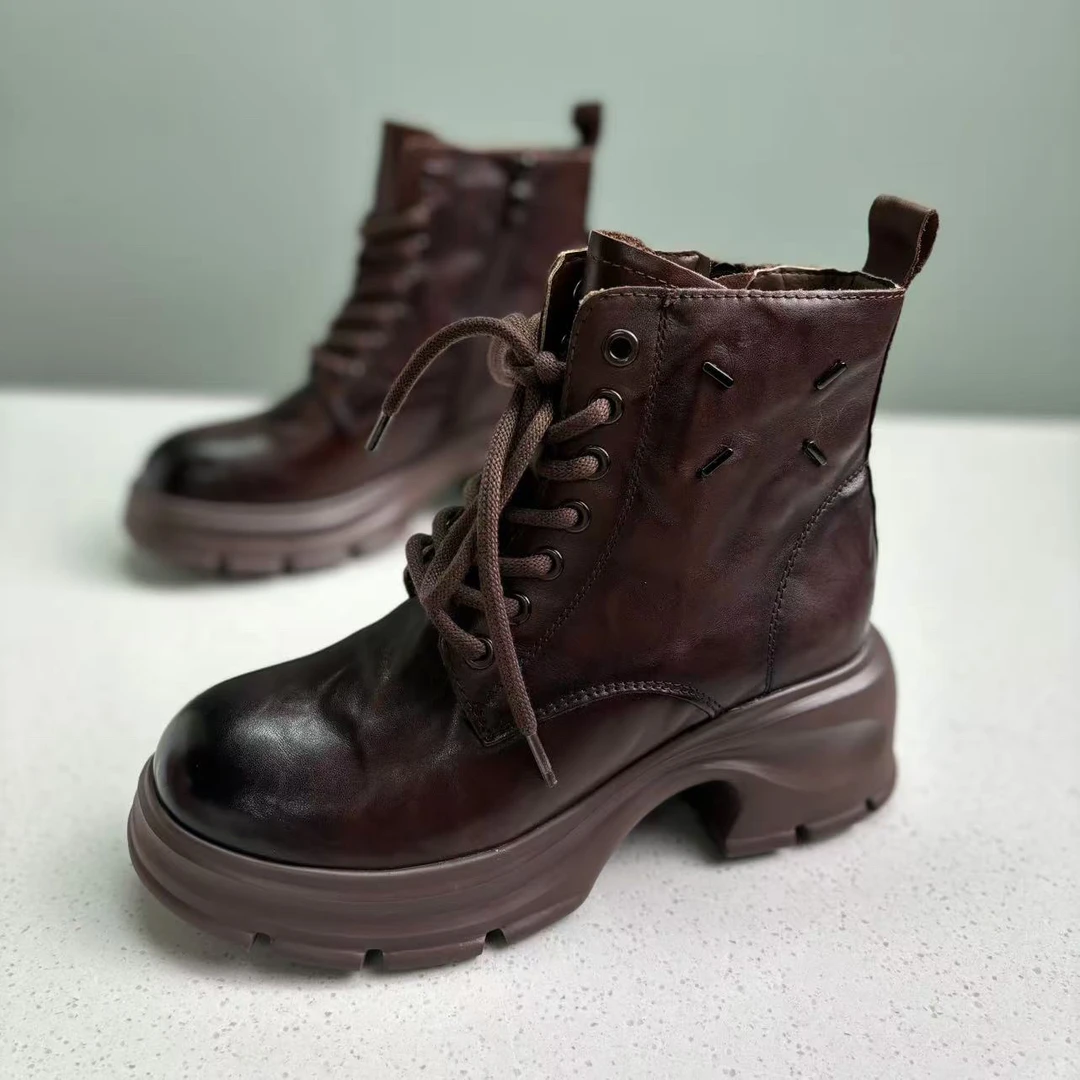 圆头复古压花皮马丁靴加绒百搭时装秋冬棕色靴子85205-5