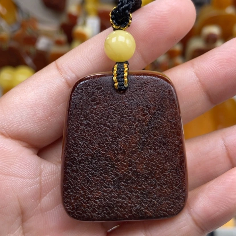 【闪购商品】琥珀颈饰未镶嵌