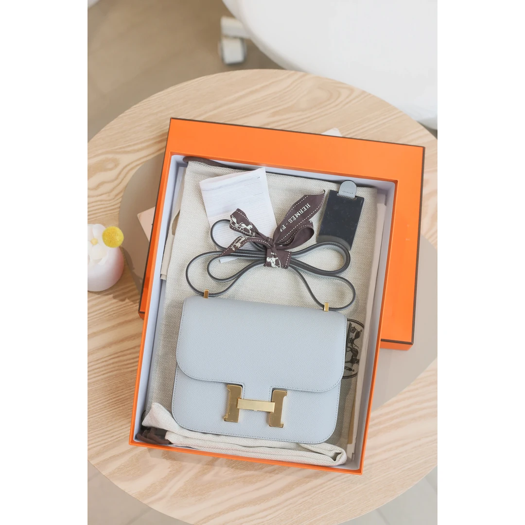 全新未使用 Hermes/爱马仕 新款康康19W刻EP皮冰川蓝金扣女包