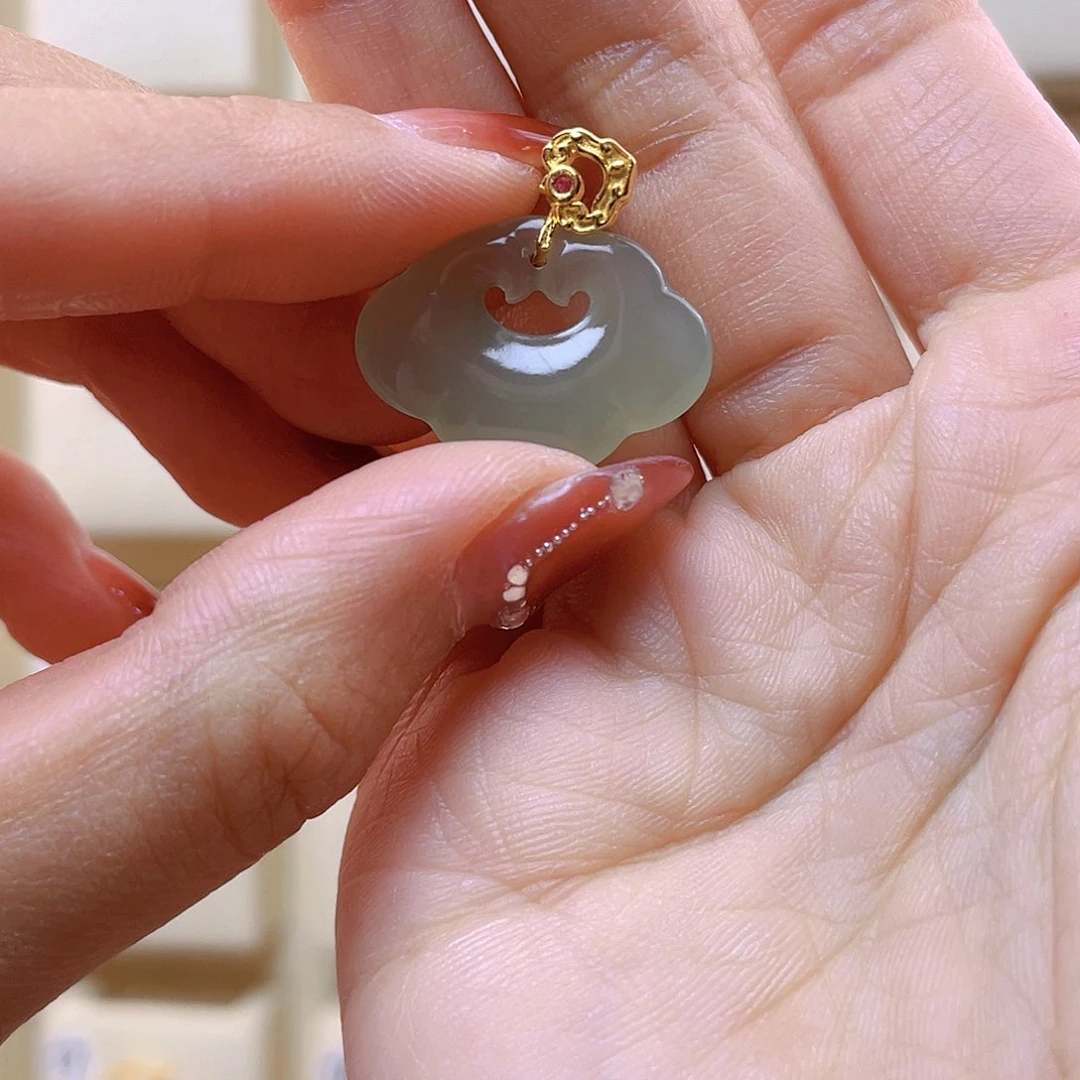 和田玉吊坠(赠链)银S925镀金镶嵌