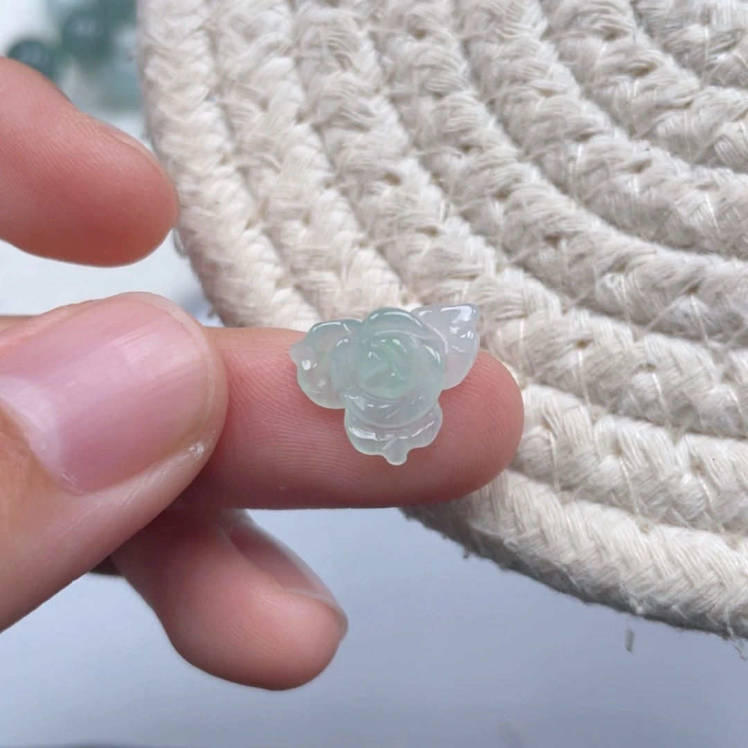 翡翠未镶嵌颈饰天然A货缅甸翡翠