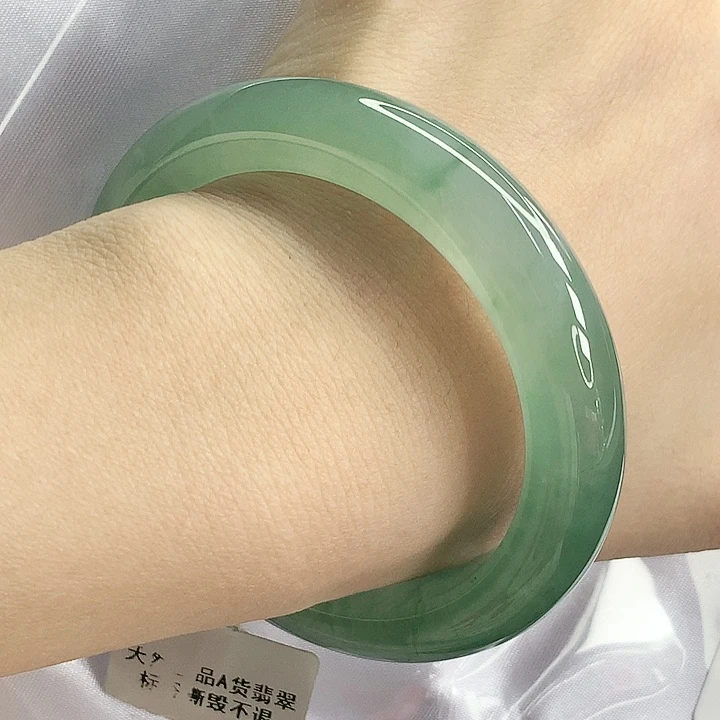 翡翠手镯未镶嵌天然缅甸a货翡翠