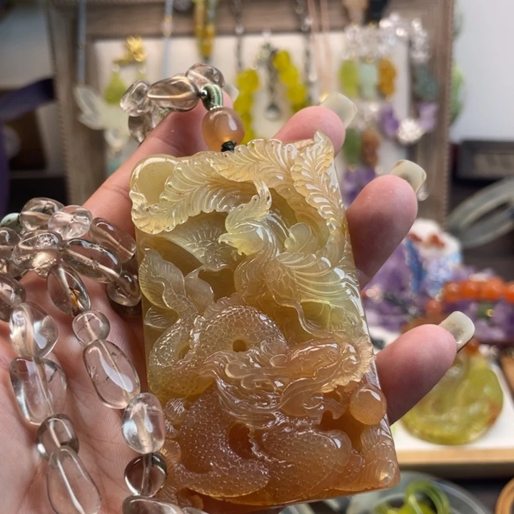 万***缘蛇纹石玉未镶嵌吊坠