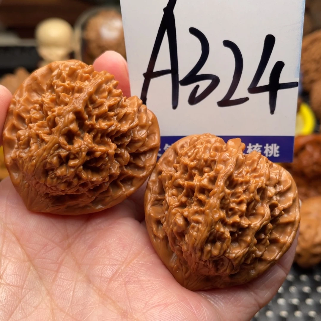 零***3桃核把件满天星41