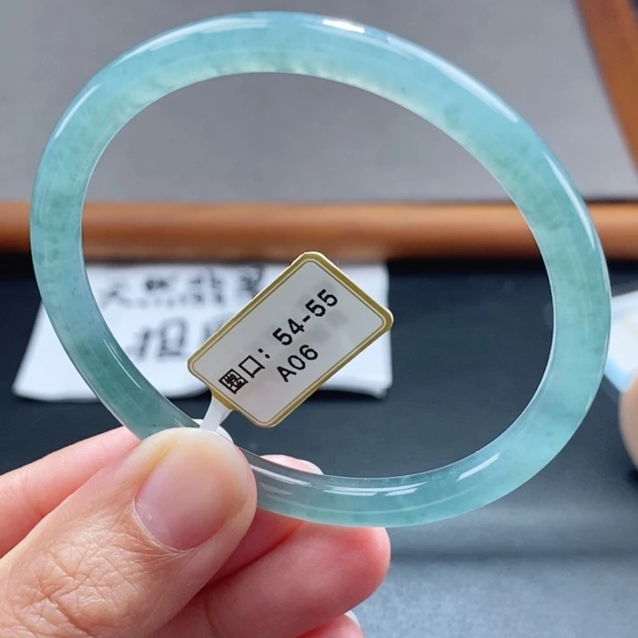 翡翠未镶嵌手镯天然手镯99