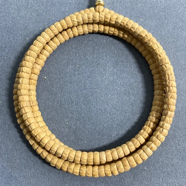 柏香籽药片长串经典粉皮玉化料5mm尺寸