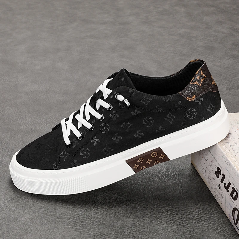 新款手工男士帆布鞋休闲百搭运动透气软底潮流潮鞋低帮韩版驾车鞋