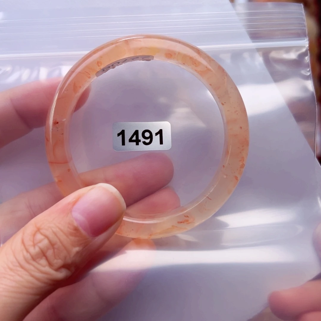 玛瑙/玉髓手镯未镶嵌新*