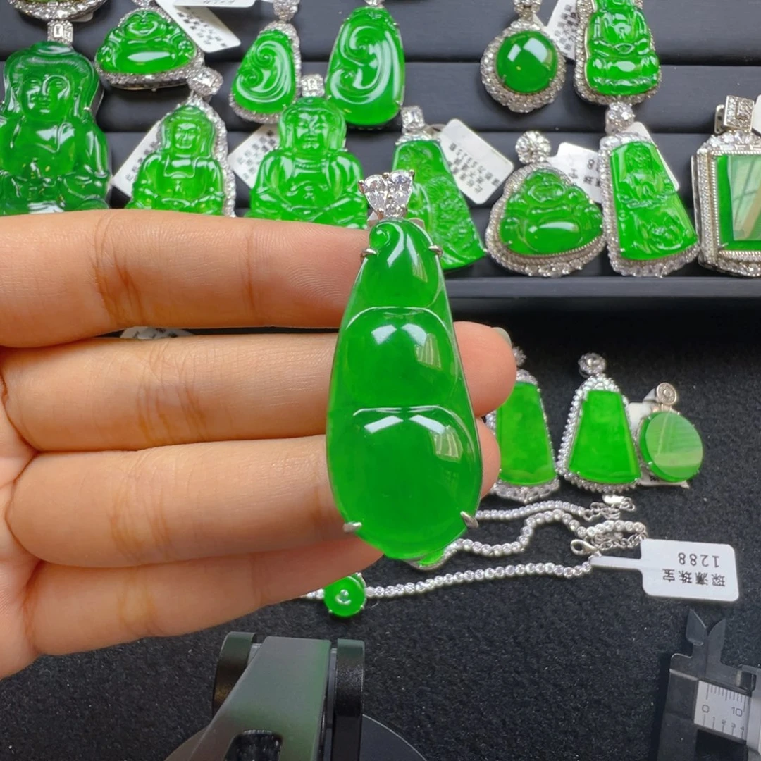 翡翠银S925镶嵌颈饰