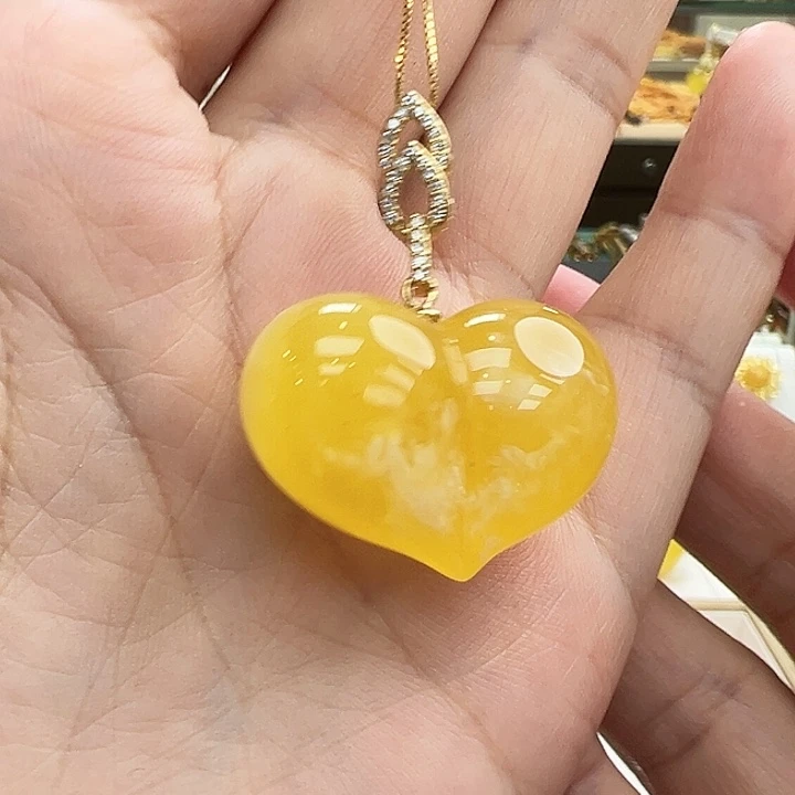 琥珀未镶嵌珠宝奇石微xia