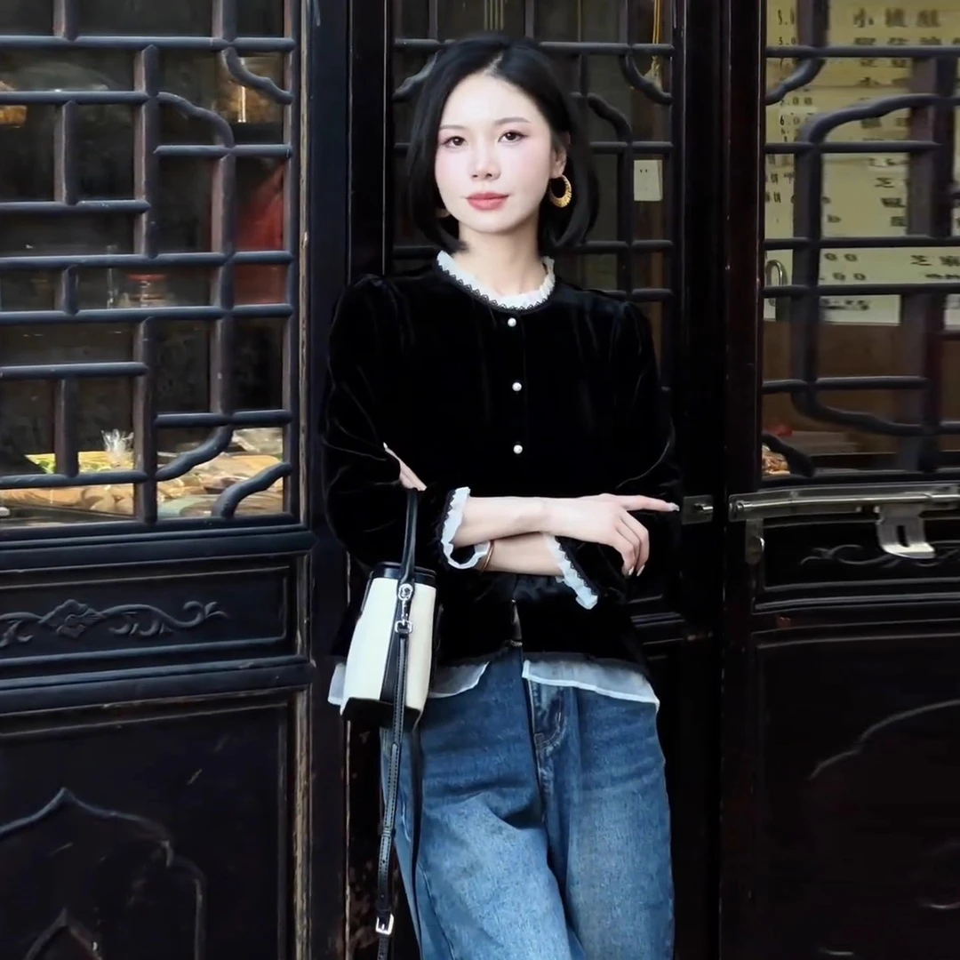 拉夏贝尔时尚气质洋气衬衫女2025早秋新款设计感蕾丝国风显瘦小衫