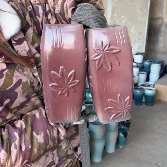 红陶口10高28瑕疵