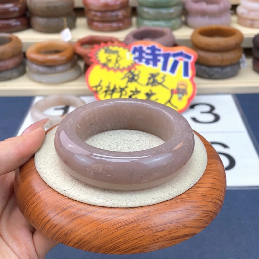 【闪购商品】石英质玉手镯未镶嵌小****）
