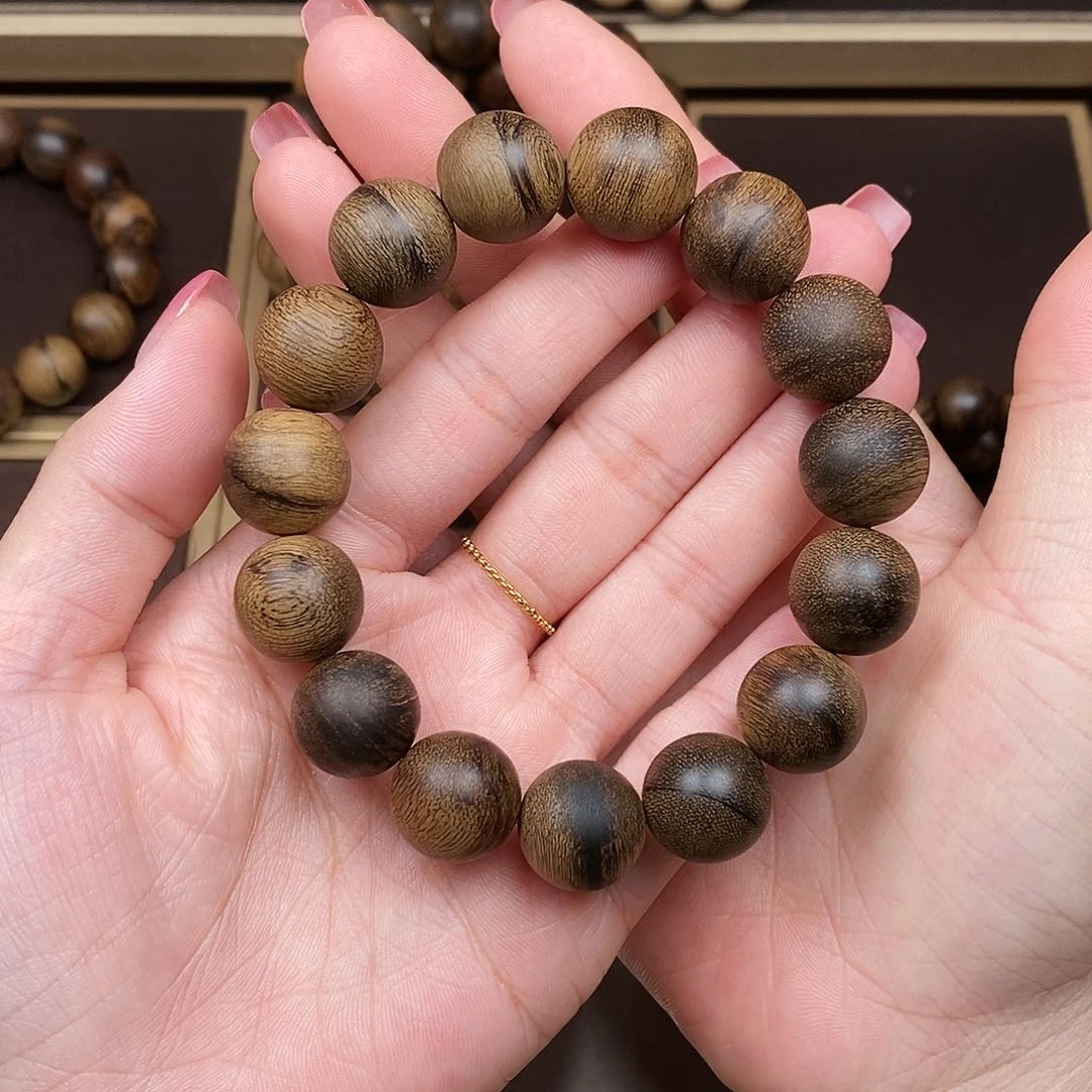 沉香手串越南芽庄白棋瘤疤沉水