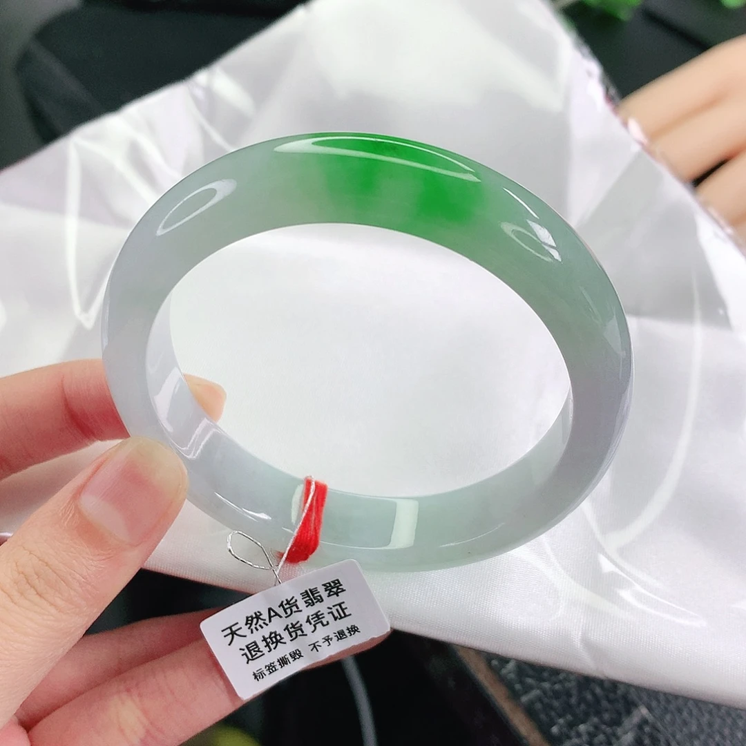 翡翠未镶嵌手镯57圈