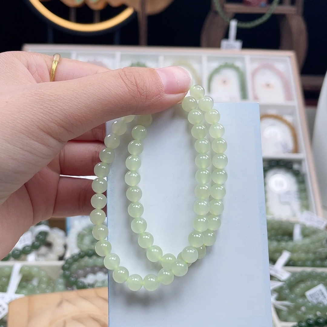 灿***和田玉未镶嵌手串