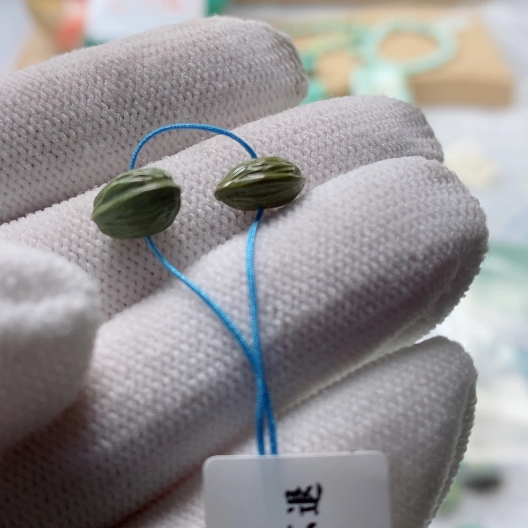 绿松石颈饰未镶嵌