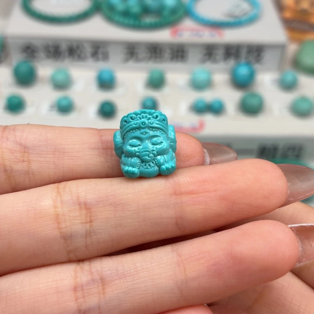 绿松石未镶嵌珠宝奇石