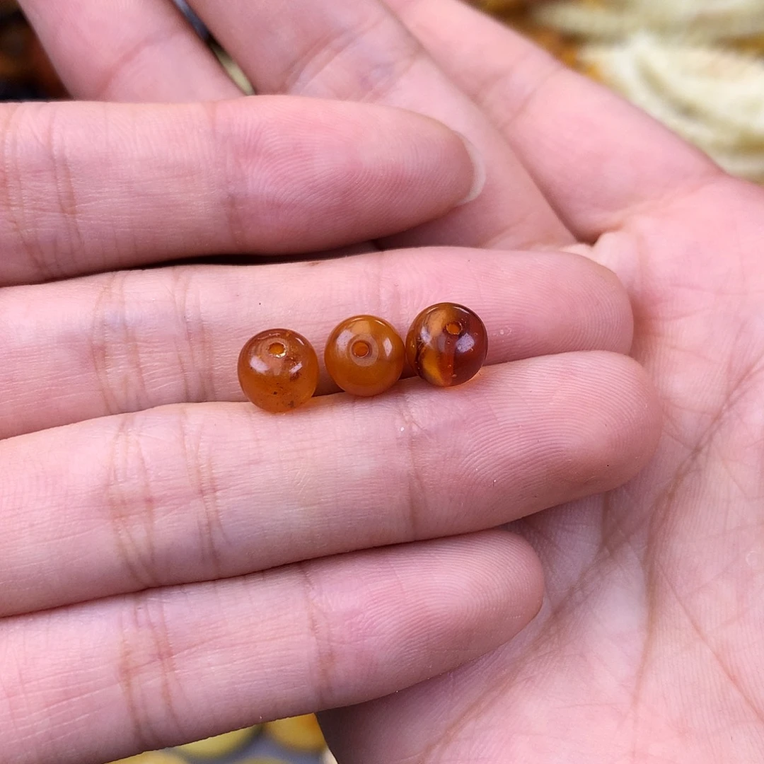 琥珀未镶嵌珠宝奇石