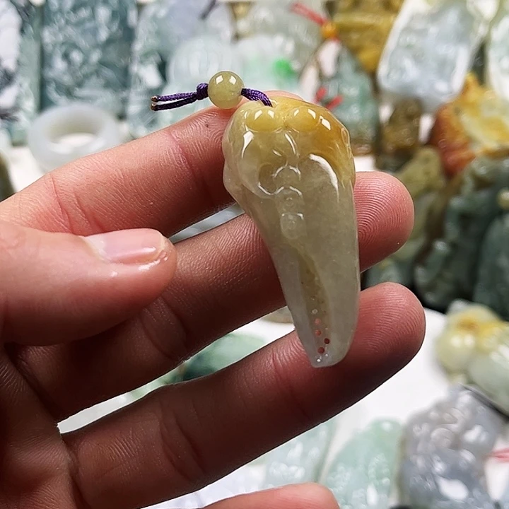 定制翡翠未镶嵌翡翠