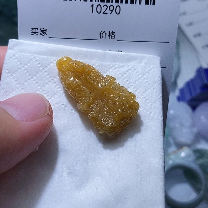 翡翠未镶嵌颈饰天光墟翡翠市场现金代购