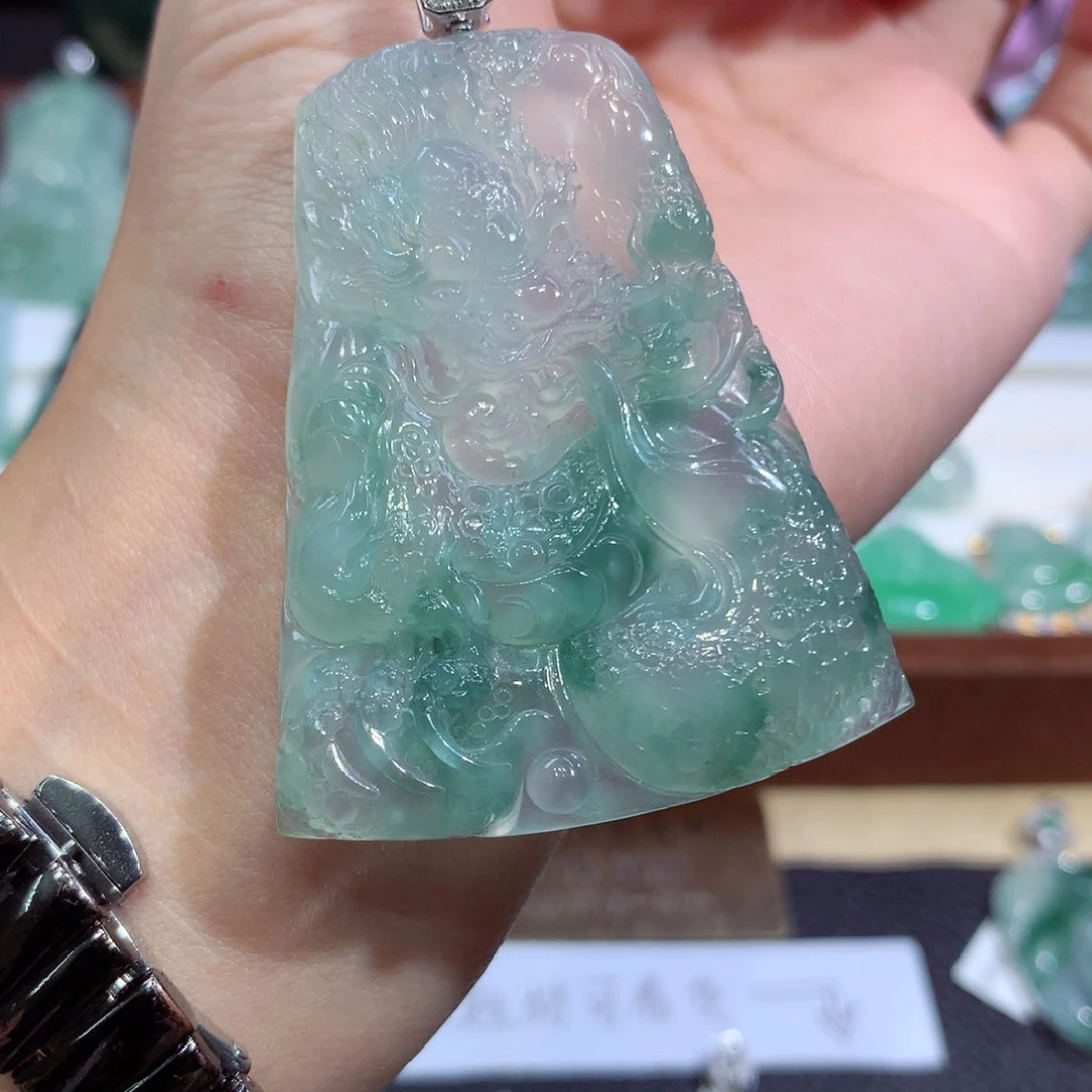 吊坠(不含链)18K金镶嵌翡翠