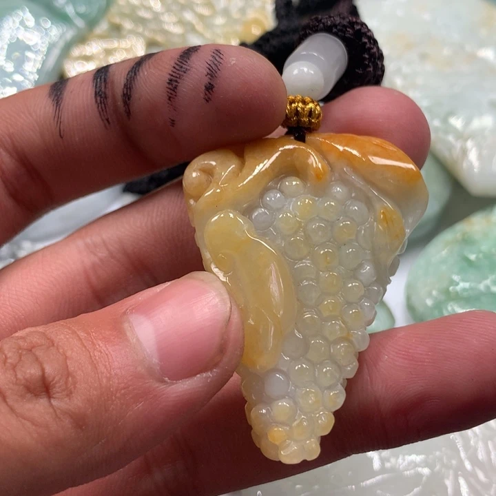 颈饰未镶嵌翡翠保真天然a货翡翠