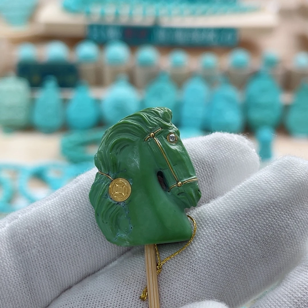 未镶嵌绿松石珠宝奇石